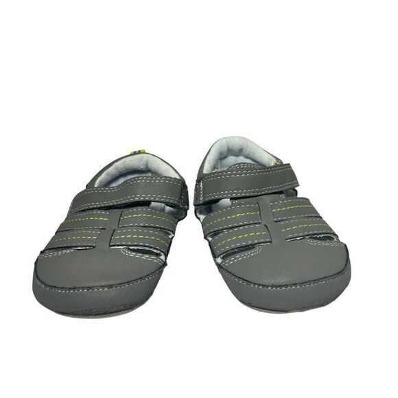 2 pair of shoes first walker and one pair of Robeez Fisherman Sandals - Gray 18- - Picture 7 of 12